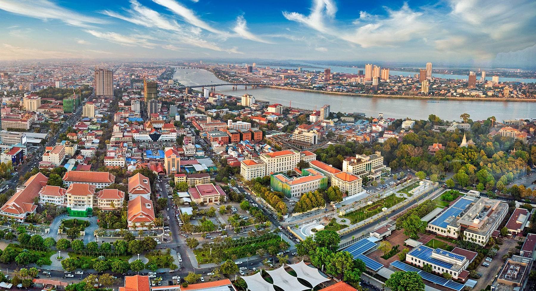 Phnom Penh from the air, the city and its riverfront